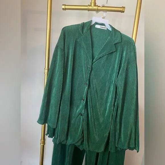 MONACO Suit Women Green 2 Pieces Shirt and pants set Sz L very comfortable NEW